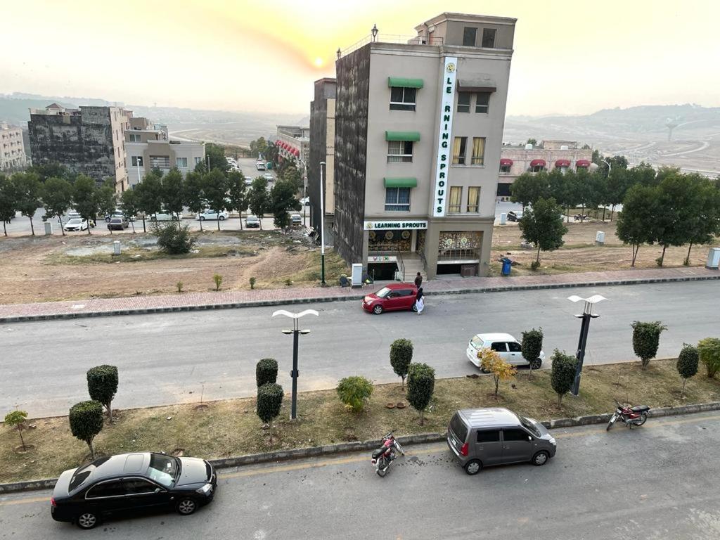 Appartamento Marine Tower Rawalpindi Esterno foto